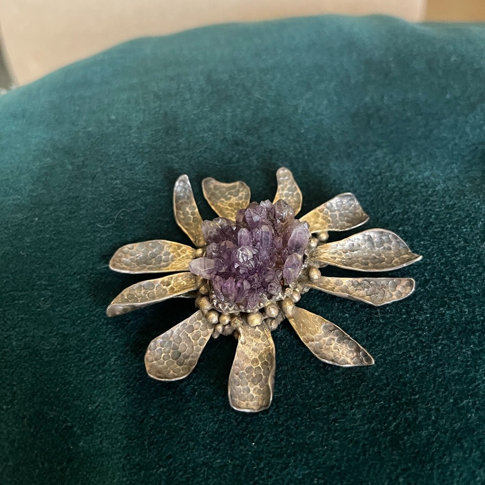 Vintage Raw Amethyst Crystal Solid Sterling 925Silver Flower Brooch